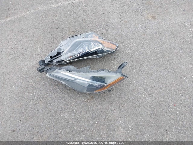 2T1BURHE5HC913517 Toyota COROLLA LE