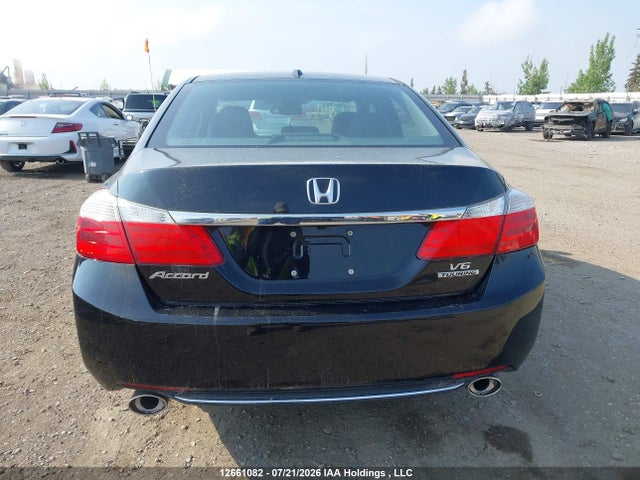 2014 Honda Accord Touring V6 მანქანა იყიდება აუქციონზე, vin: 1HGCR3F91EA800402, აუქციონის ნომერი: 12661082