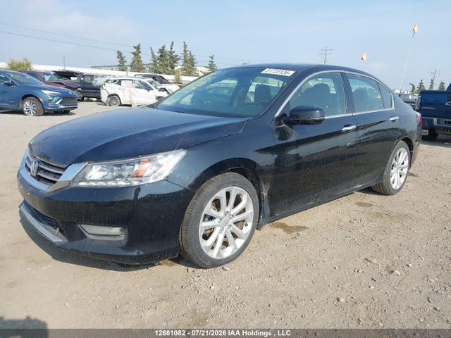 2014 Honda Accord Touring V6 მანქანა იყიდება აუქციონზე, vin: 1HGCR3F91EA800402, აუქციონის ნომერი: 12661082