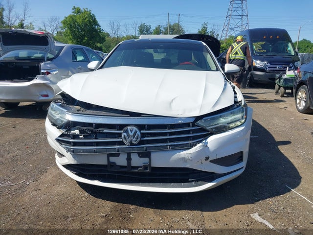 2019 Volkswagen Jetta მანქანა იყიდება აუქციონზე, vin: 3VWE57BU1KM055716, აუქციონის ნომერი: 12661085