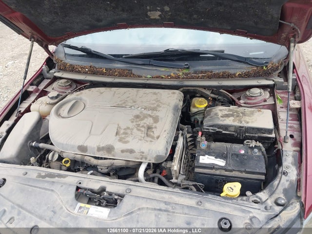 12661100 :رقم المزاد ، 1C3CCCBG6FN642867 vin ، 2015 Chrysler 200 S مزاد بيع