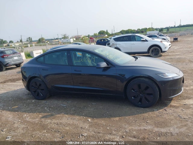 Tesla MODEL 3 2025 5YJ3E1EB2SF949052 Image 13