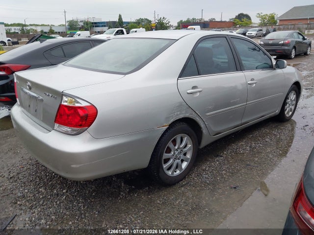 12661208 :رقم المزاد ، 4T1BE32K05U072144 vin ، 2005 Toyota Camry Le/se مزاد بيع