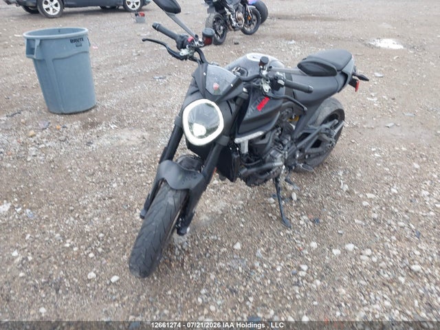 12661274 :رقم المزاد ، ZDMMAMDT6NB006640 vin ، 2022 Ducati Monster مزاد بيع