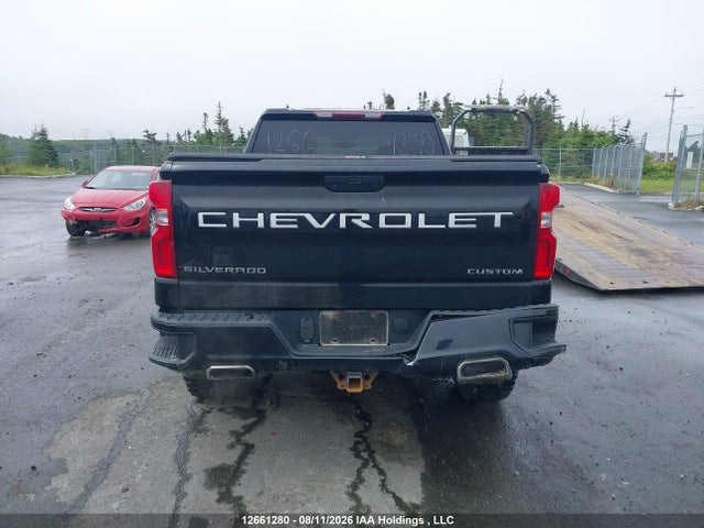 Продажа на аукционе авто 2019 Chevrolet Silverado K1500 Trail Boss Custom, vin: 1GCPYCEFXKZ326764, номер лота: 12661280