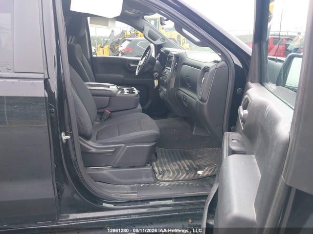 Продажа на аукционе авто 2019 Chevrolet Silverado K1500 Trail Boss Custom, vin: 1GCPYCEFXKZ326764, номер лота: 12661280