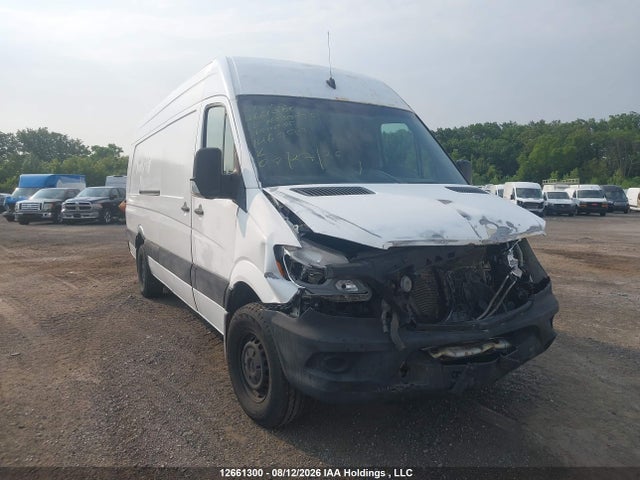 12661300 :رقم المزاد ، WD3BE8DC1FP146799 vin ، 2015 Mercedes-benz Sprinter 2500 High Roof مزاد بيع