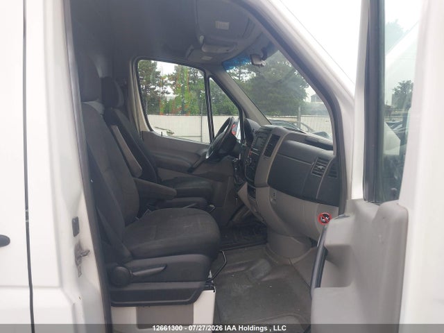 12661300 :رقم المزاد ، WD3BE8DC1FP146799 vin ، 2015 Mercedes-benz Sprinter 2500 High Roof مزاد بيع