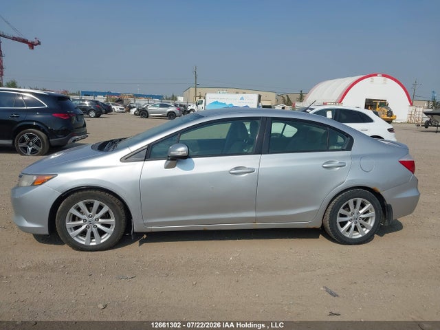 12661302 :رقم المزاد ، JHMFB4F22CS800200 vin ، 2012 Honda Civic Hybrid مزاد بيع