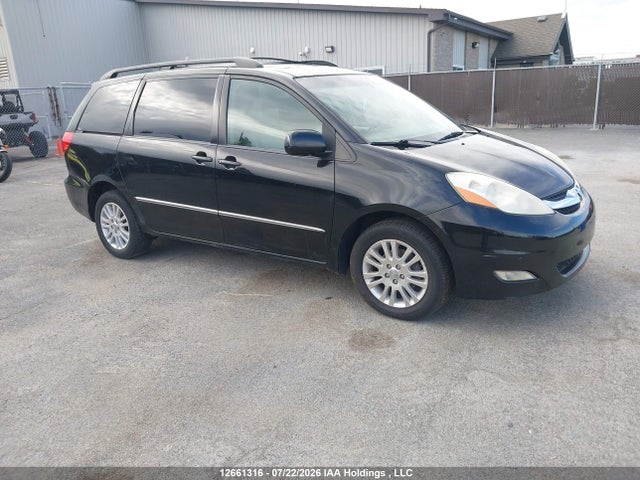 12661316 :رقم المزاد ، 5TDDK4CC9AS031948 vin ، 2010 Toyota Sienna مزاد بيع