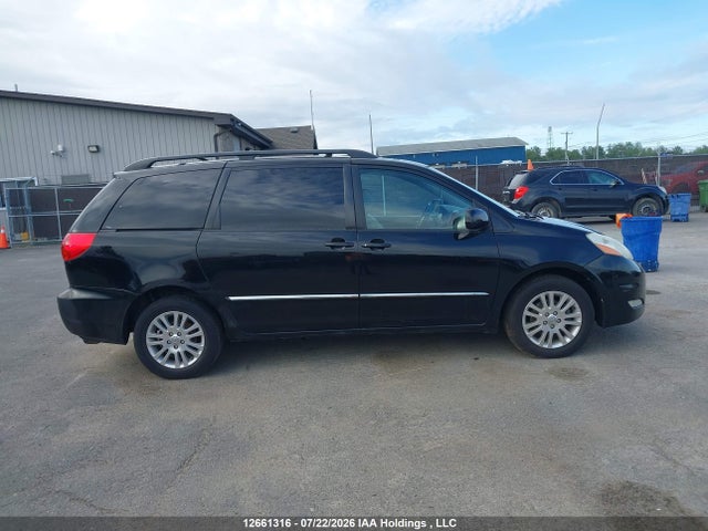 12661316 :رقم المزاد ، 5TDDK4CC9AS031948 vin ، 2010 Toyota Sienna مزاد بيع