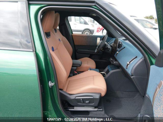 12661329 :رقم المزاد ، WMZ23GA06S7T17556 vin ، 2025 Mini Countryman S All4 مزاد بيع