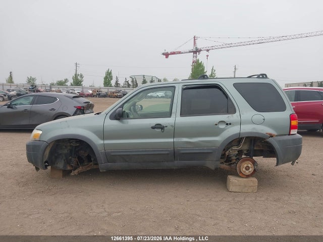 2006 Ford Escape Xlt მანქანა იყიდება აუქციონზე, vin: 1FMYU93106KA10021, აუქციონის ნომერი: 12661395