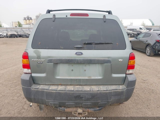 2006 Ford Escape Xlt მანქანა იყიდება აუქციონზე, vin: 1FMYU93106KA10021, აუქციონის ნომერი: 12661395