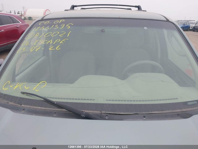 2006 Ford Escape Xlt მანქანა იყიდება აუქციონზე, vin: 1FMYU93106KA10021, აუქციონის ნომერი: 12661395