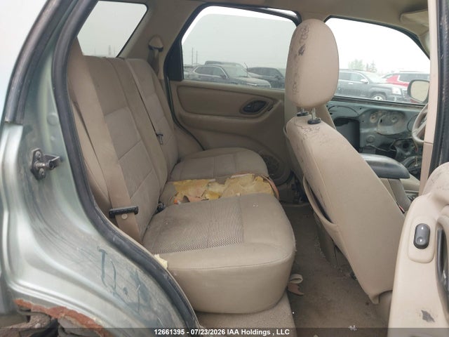2006 Ford Escape Xlt მანქანა იყიდება აუქციონზე, vin: 1FMYU93106KA10021, აუქციონის ნომერი: 12661395