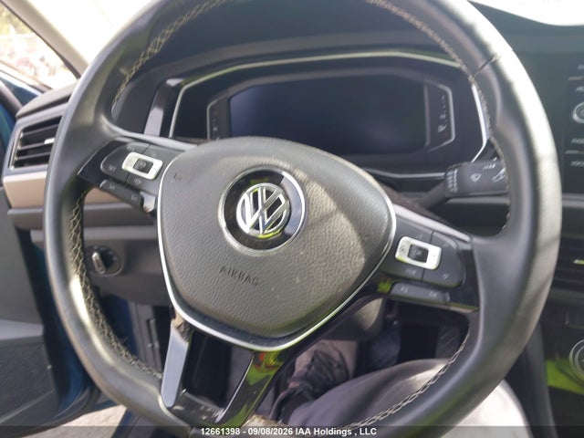 12661398 :رقم المزاد ، 3VWG57BU5MM034802 vin ، 2021 Volkswagen Jetta Execline مزاد بيع