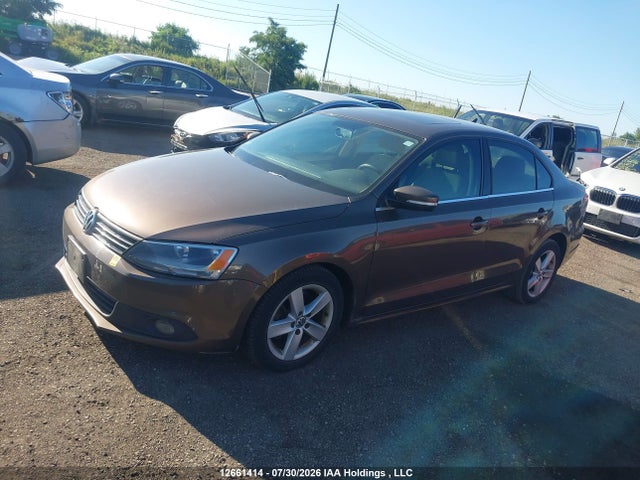 2011 Volkswagen Jetta 2.5l Highline მანქანა იყიდება აუქციონზე, vin: 3VWLX7AJ3BM042412, აუქციონის ნომერი: 12661414