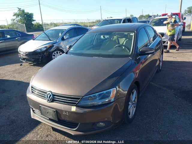 2011 Volkswagen Jetta 2.5l Highline მანქანა იყიდება აუქციონზე, vin: 3VWLX7AJ3BM042412, აუქციონის ნომერი: 12661414