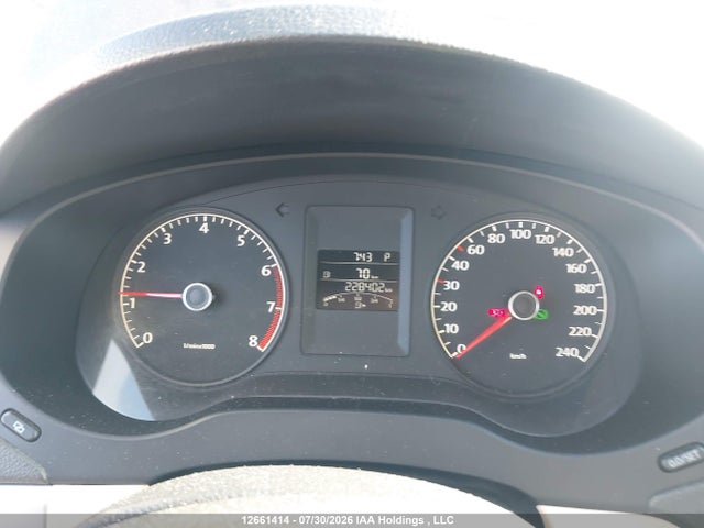 2011 Volkswagen Jetta 2.5l Highline მანქანა იყიდება აუქციონზე, vin: 3VWLX7AJ3BM042412, აუქციონის ნომერი: 12661414