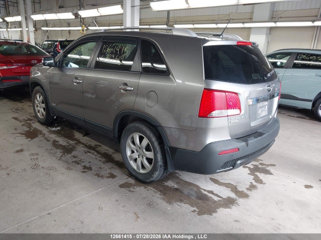 12661415 :رقم المزاد ، 5XYKTCA69DG329512 vin ، 2013 Kia Sorento Lx مزاد بيع