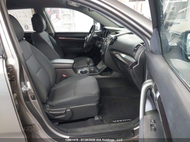 12661415 :رقم المزاد ، 5XYKTCA69DG329512 vin ، 2013 Kia Sorento Lx مزاد بيع