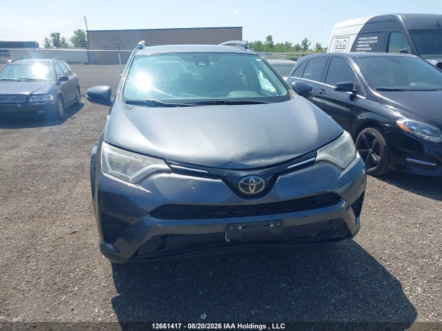 Продажа на аукционе авто 2018 Toyota Rav4 Le, vin: 2T3ZFREV6JW458122, номер лота: 12661417