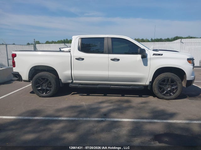 12661431 :رقم المزاد ، 3GCPDCED8NG517582 vin ، 2022 Chevrolet Silverado K1500 Trail Boss Custom مزاد بيع