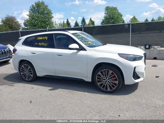WBX73EF09R5Y49427 BMW X1 Xdrive28i