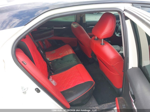 2022 Toyota Camry Hybrid Xse მანქანა იყიდება აუქციონზე, vin: 4T1K31AK9NU042796, აუქციონის ნომერი: 12661528