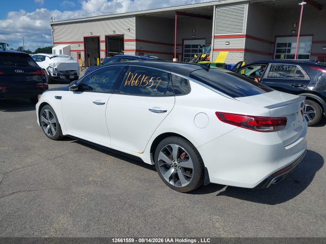 KIA Optima 2018 5XXGV4L27JG230140 Image 3