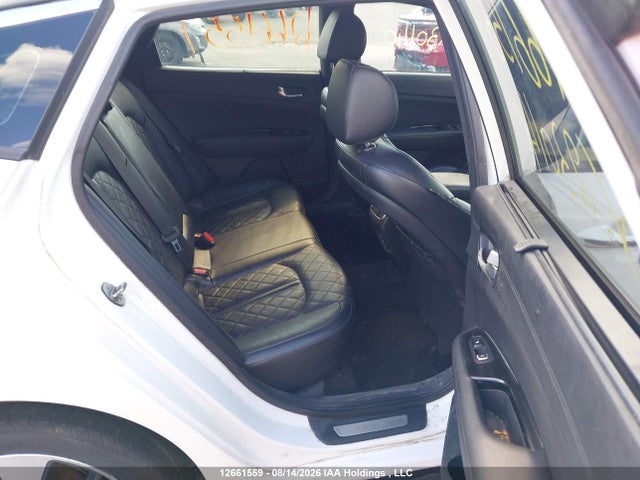 KIA Optima 2018 5XXGV4L27JG230140 Image 8