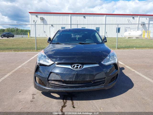 2016 Hyundai Veloster მანქანა იყიდება აუქციონზე, vin: KMHTC6AD4GU248081, აუქციონის ნომერი: 12661591