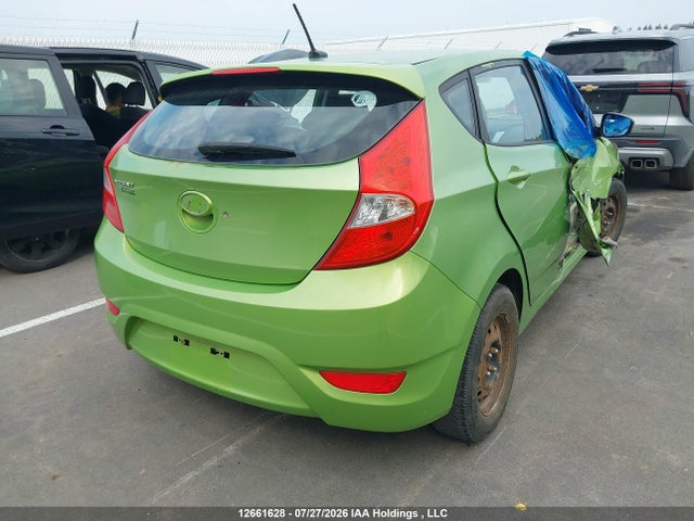 2013 Hyundai Accent მანქანა იყიდება აუქციონზე, vin: KMHCT5AE4DU102536, აუქციონის ნომერი: 12661628