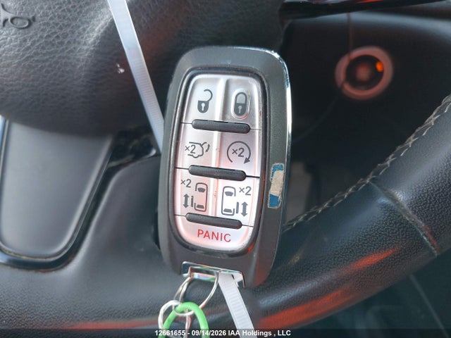 2025 Chrysler Pacifica Limited მანქანა იყიდება აუქციონზე, vin: 2C4RC1GG2SR556777, აუქციონის ნომერი: 12661655