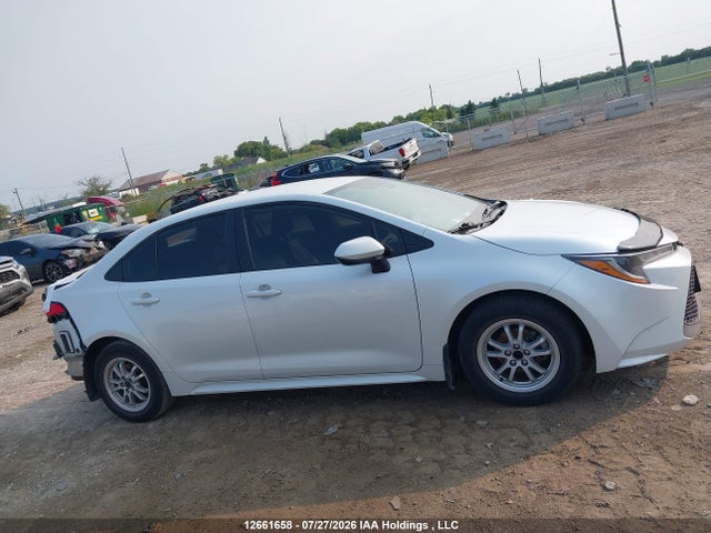Toyota Corolla 2022 JTDBAMDE9N3011846 Image 14