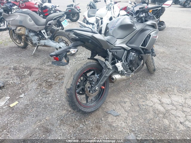 Kawasaki Ex650 M 2022 ML5EXEM14NDA65173 Image 4
