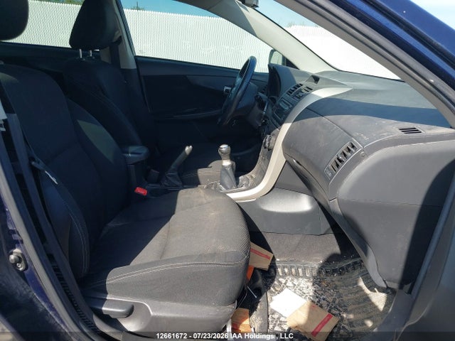 12661672 :رقم المزاد ، 2T1BU4EE1CC827119 vin ، 2012 Toyota Corolla S مزاد بيع