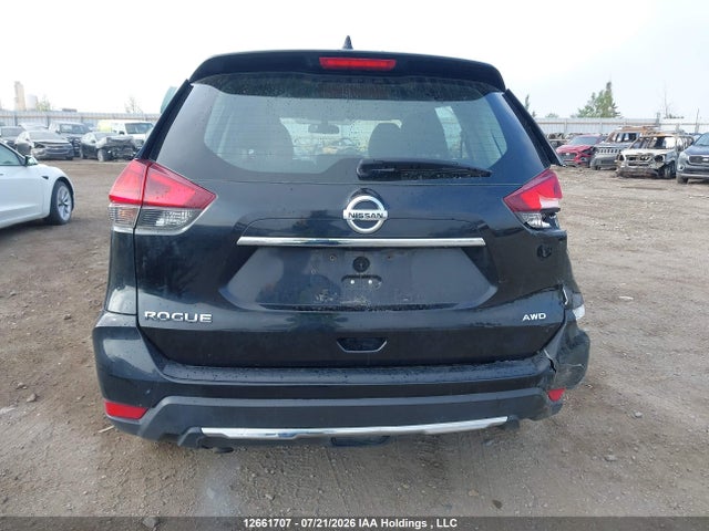 2017 Nissan Rogue მანქანა იყიდება აუქციონზე, vin: 5N1AT2MV2HC767884, აუქციონის ნომერი: 12661707