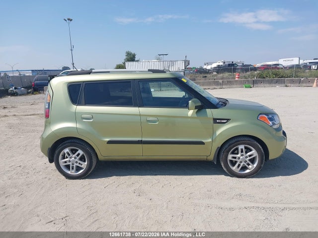 12661738 :رقم المزاد ، KNDJT2A28A7123688 vin ، 2010 Kia Soul +/!/sport مزاد بيع