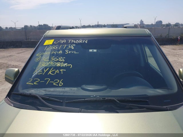 12661738 :رقم المزاد ، KNDJT2A28A7123688 vin ، 2010 Kia Soul +/!/sport مزاد بيع