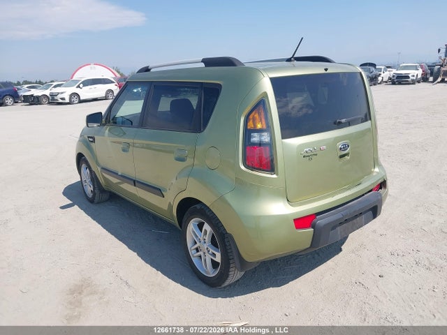 12661738 :رقم المزاد ، KNDJT2A28A7123688 vin ، 2010 Kia Soul +/!/sport مزاد بيع