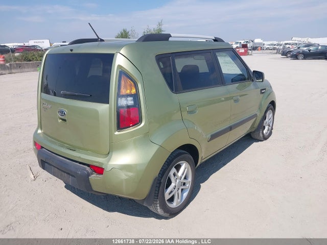 12661738 :رقم المزاد ، KNDJT2A28A7123688 vin ، 2010 Kia Soul +/!/sport مزاد بيع