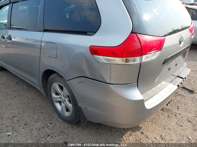 2013 Toyota Sienna V6 7 Passenger მანქანა იყიდება აუქციონზე, vin: 5TDZK3DC9DS319004, აუქციონის ნომერი: 12661769