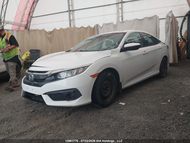 Honda CIVIC SE 2018 2HGFC2F69JH015801 Image 2