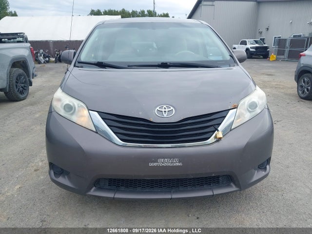 Toyota Sienna Le 8 Passenger 2014 5TDKK3DC5ES467377 Image 13