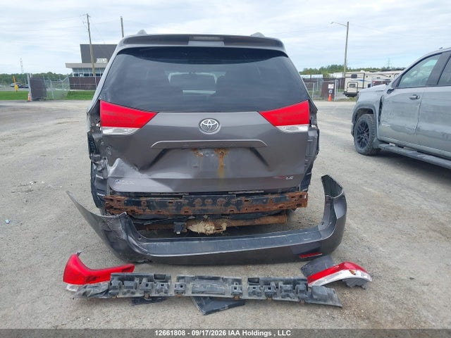Toyota Sienna Le 8 Passenger 2014 5TDKK3DC5ES467377 Image 17
