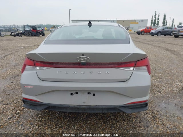 KMHLM4AG7MU197358 Hyundai ELANTRA SEL