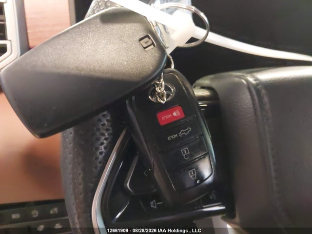 Продажа на аукционе авто 2024 Toyota Tundra Platinum 4x4, vin: 5TFMA5DB7RX179486, номер лота: 12661909