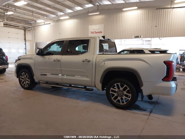 Продажа на аукционе авто 2024 Toyota Tundra Platinum 4x4, vin: 5TFMA5DB7RX179486, номер лота: 12661909